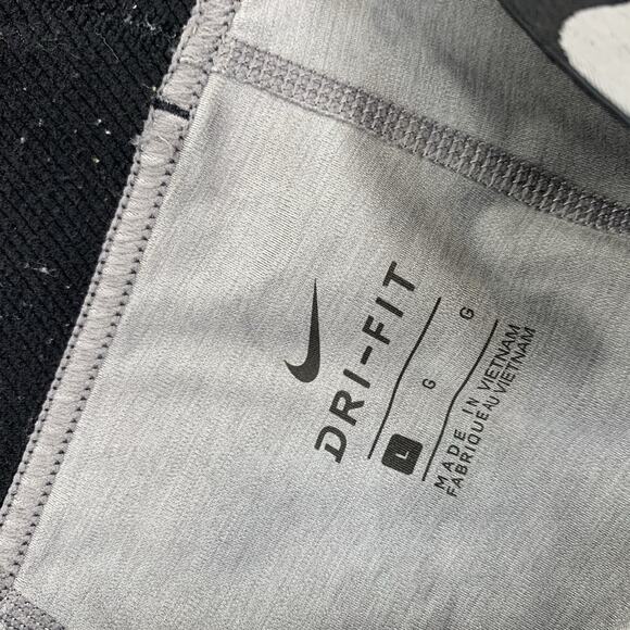 Nike Pro Women Large Shorts Athletic Gym Weightlifting LOGO Gray 3" In 26-10 - Picture 3 of 6